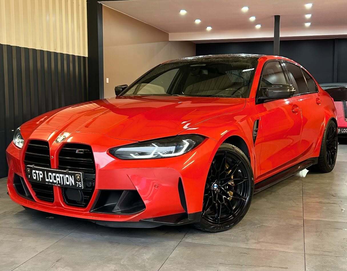 Photo d'une BMW M3 rouge